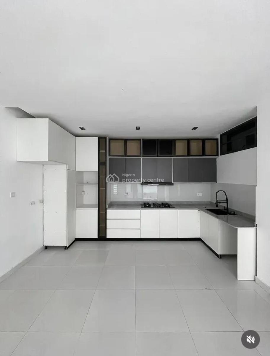 Luxury 2 Bedroom Apartment, Ologolo,lekki, Ologolo, Lekki, Lagos, Flat / Apartment for Sale