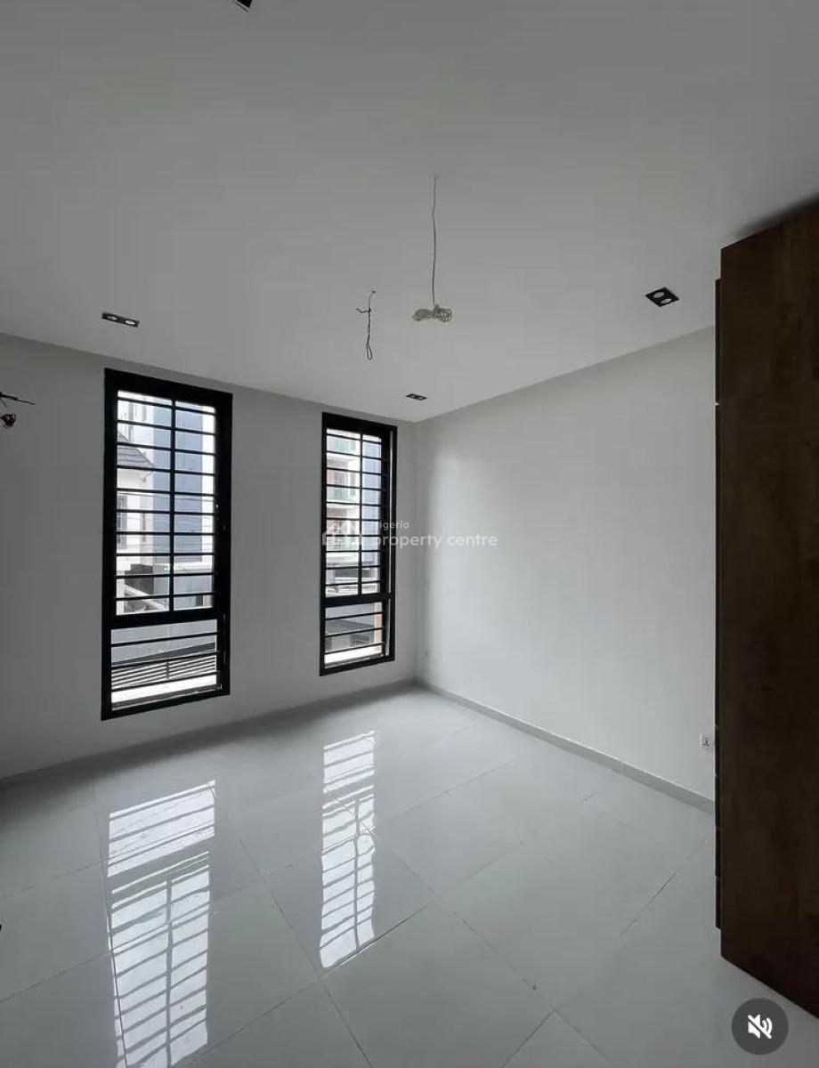 Luxury 2 Bedroom Apartment, Ologolo,lekki, Ologolo, Lekki, Lagos, Flat / Apartment for Sale