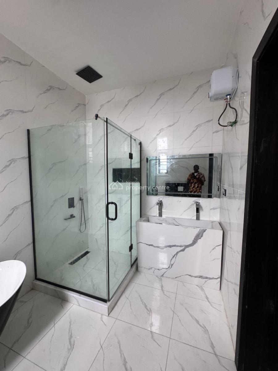 Magnificent 5-bedroom Duplex  in a Well Secured Location, Chevron, Lekki, Lagos, Detached Duplex for Sale