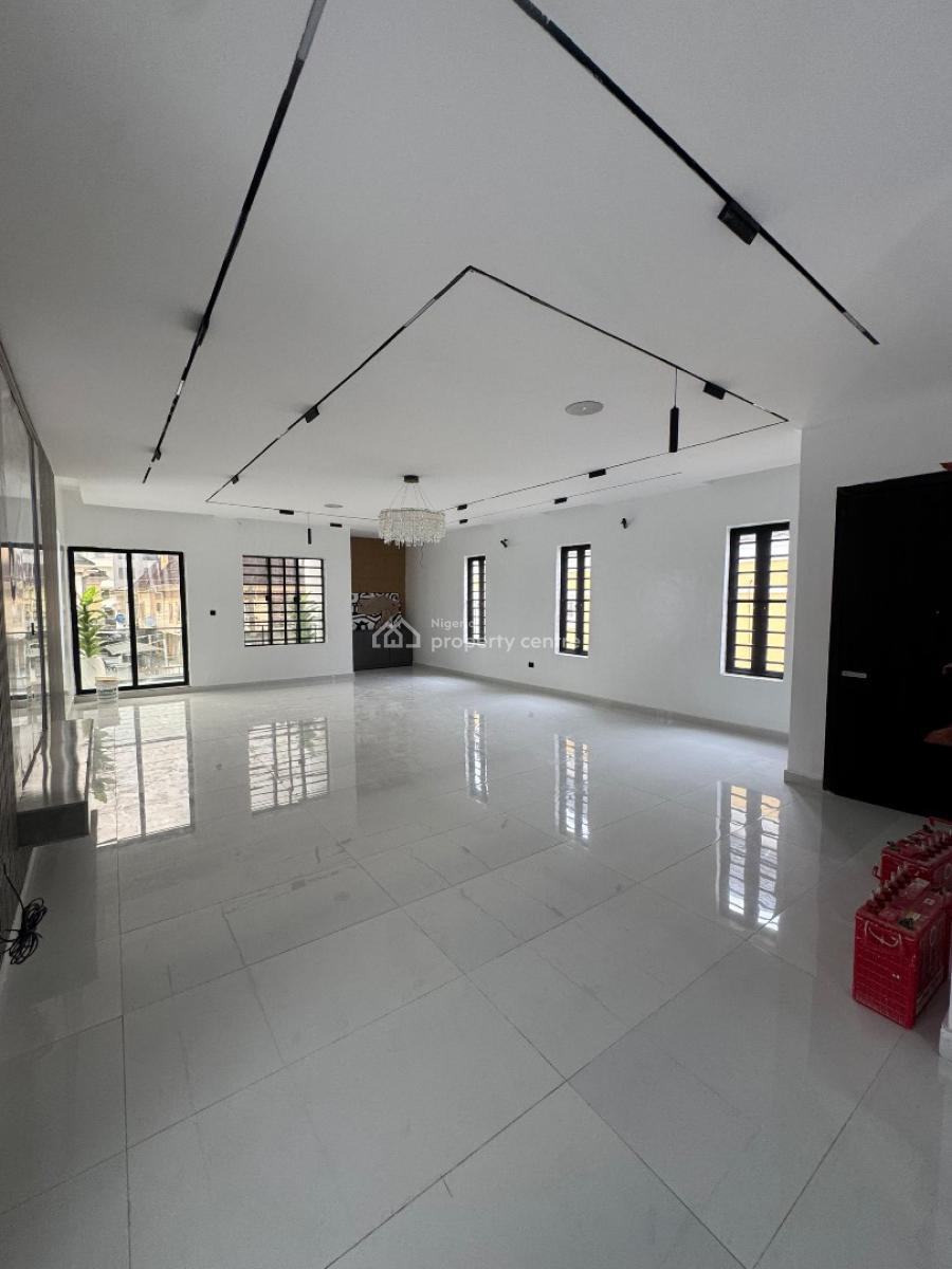 Magnificent 5-bedroom Duplex  in a Well Secured Location, Chevron, Lekki, Lagos, Detached Duplex for Sale