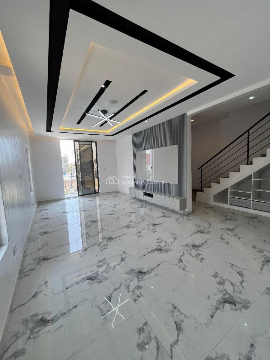 5 Bedroom House with Bq, Chevron, Lekki, Lagos, Detached Duplex for Sale