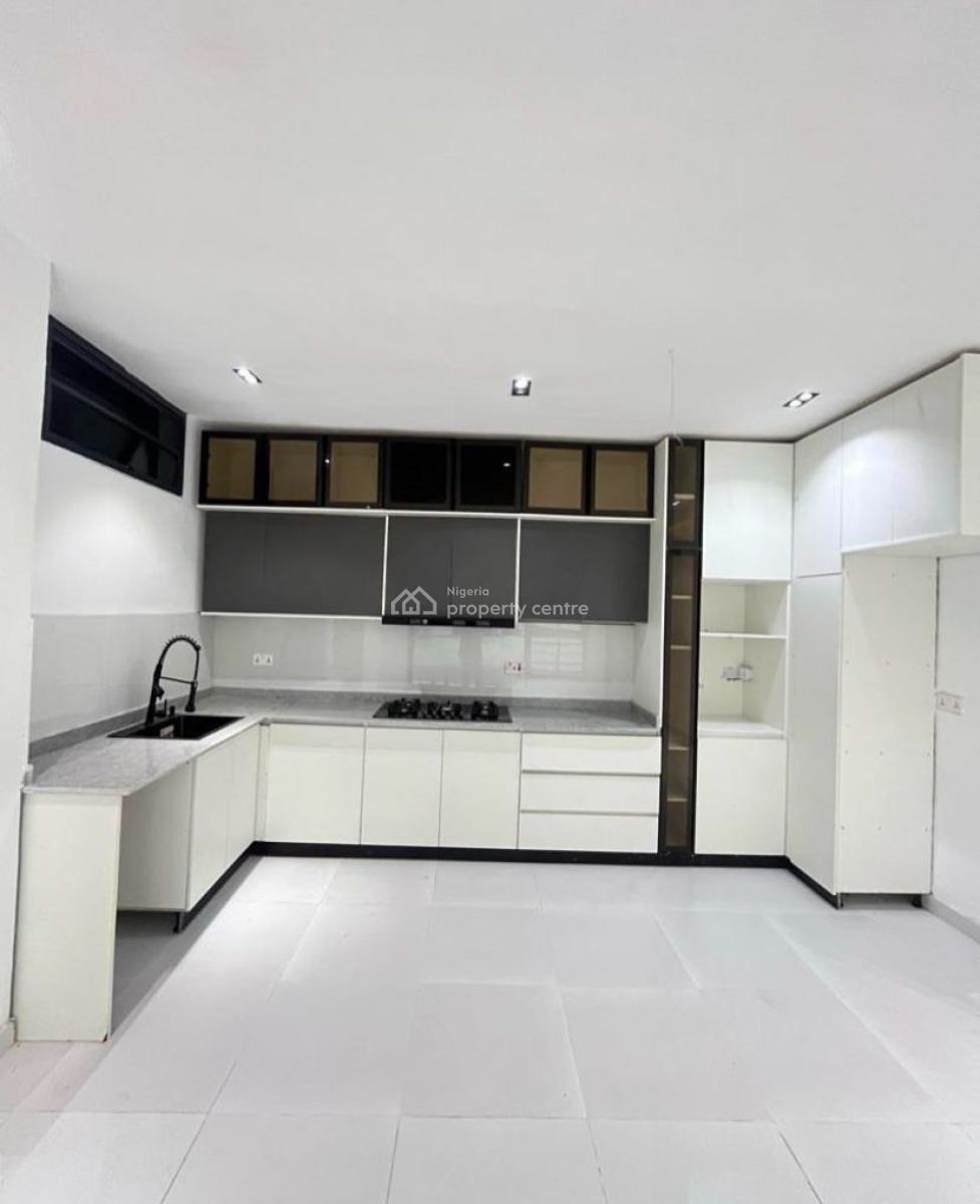 Luxury 2 Bed Apartment, Ologolo 3 Min Drive to Express, Ologolo, Lekki, Lagos, Block of Flats for Sale