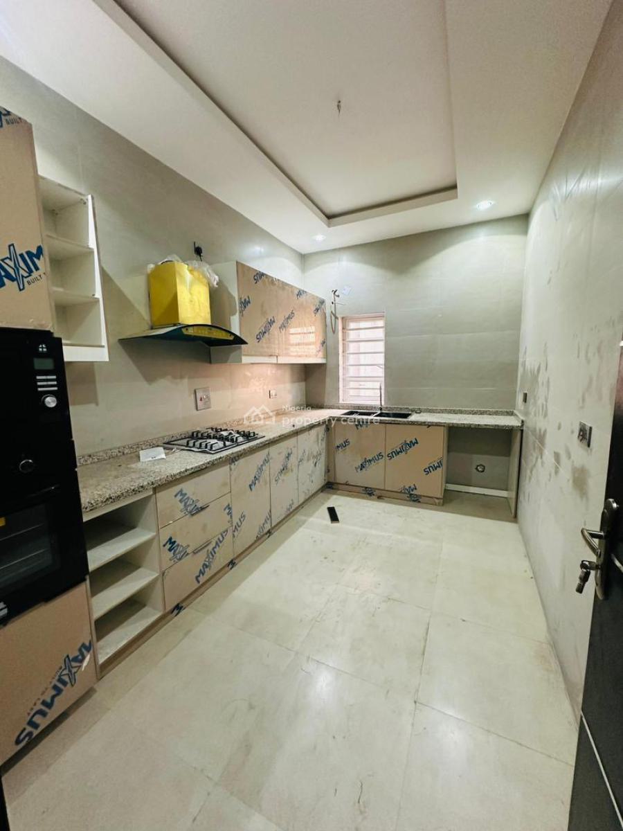 Luxury 3 Bedrooms, Ikeja, Lagos, Flat / Apartment for Sale