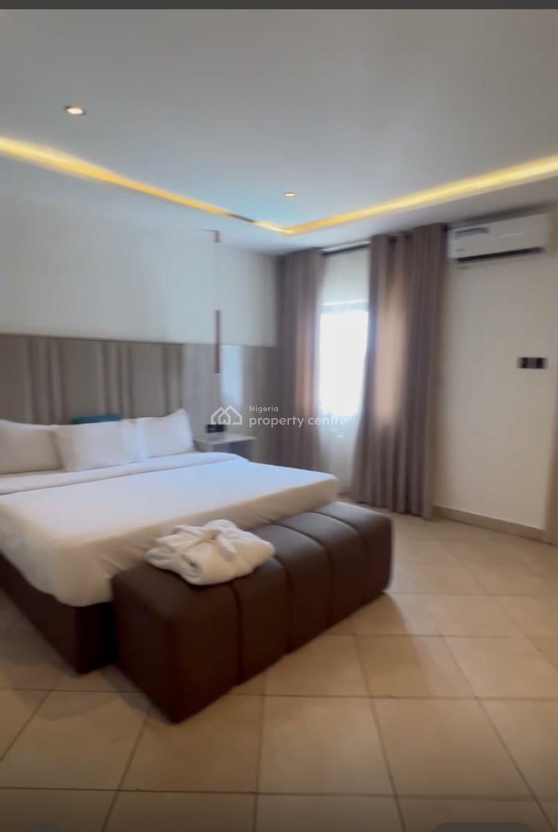 3 Bedrooms, Lekki Phase 1, Lekki, Lagos, Flat / Apartment for Rent