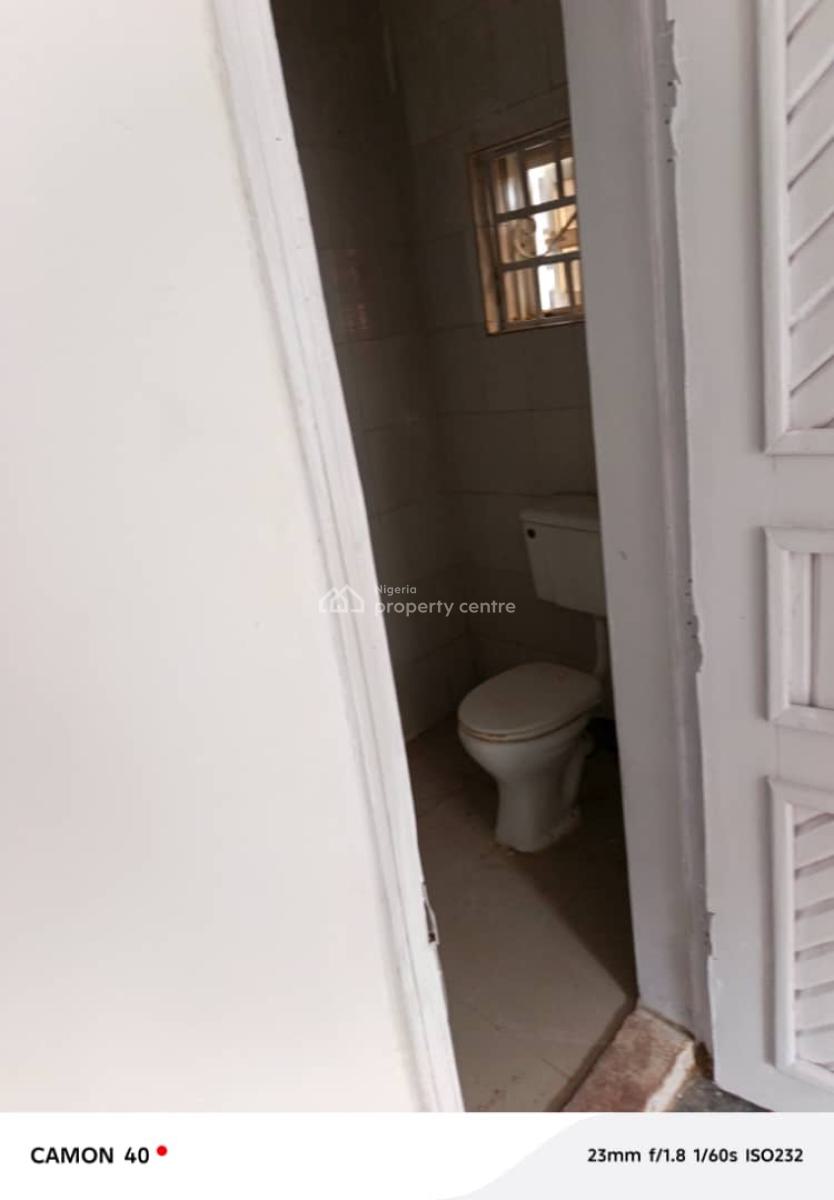 Perfect 3 Bedroom Flat in a Gated Estate, Lekki Phase 1, Lekki, Lagos, Flat / Apartment for Rent
