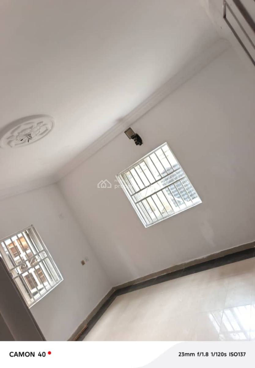 Perfect 3 Bedroom Flat in a Gated Estate, Lekki Phase 1, Lekki, Lagos, Flat / Apartment for Rent