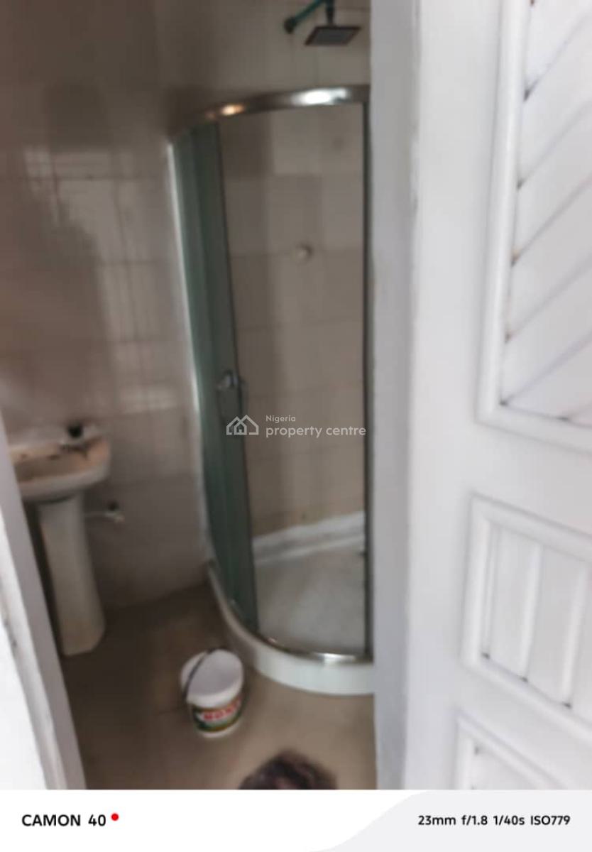 Perfect 3 Bedroom Flat in a Gated Estate, Lekki Phase 1, Lekki, Lagos, Flat / Apartment for Rent