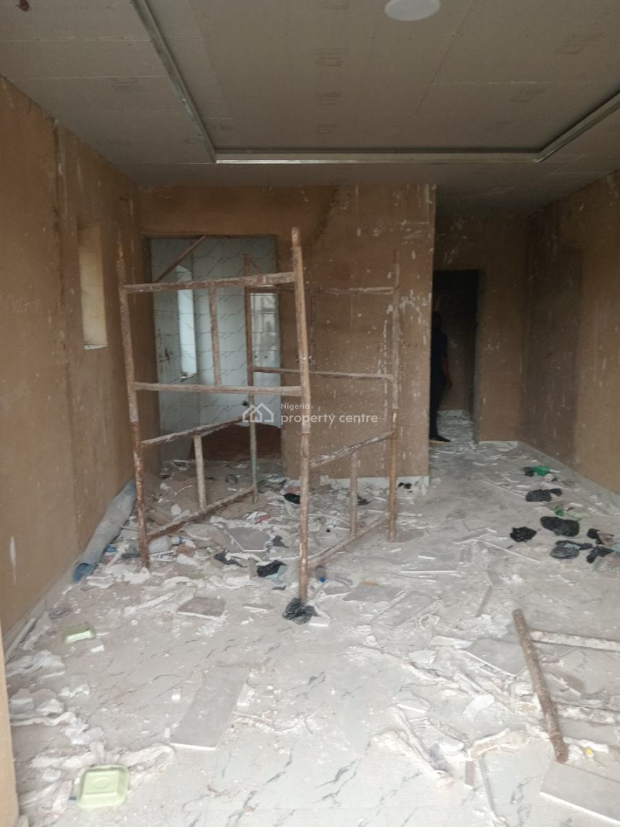 a Brand New Spacious 2 Bedroom Flat + 1bq, Utako, Abuja, Flat / Apartment for Sale