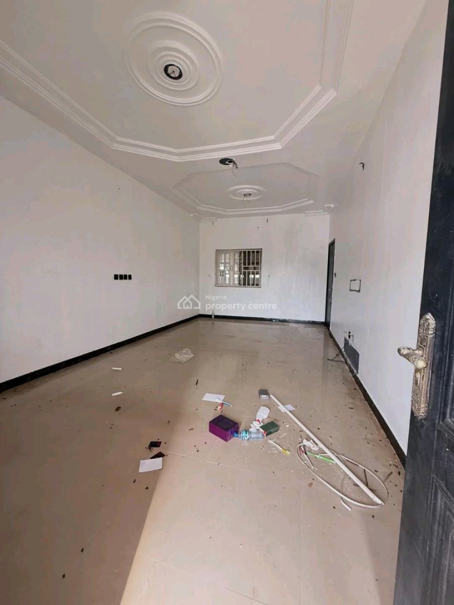 Newly Vacated 3 Bedrooms Terraced Duplex, Guzape Main., Guzape District, Abuja, Terraced Duplex for Rent