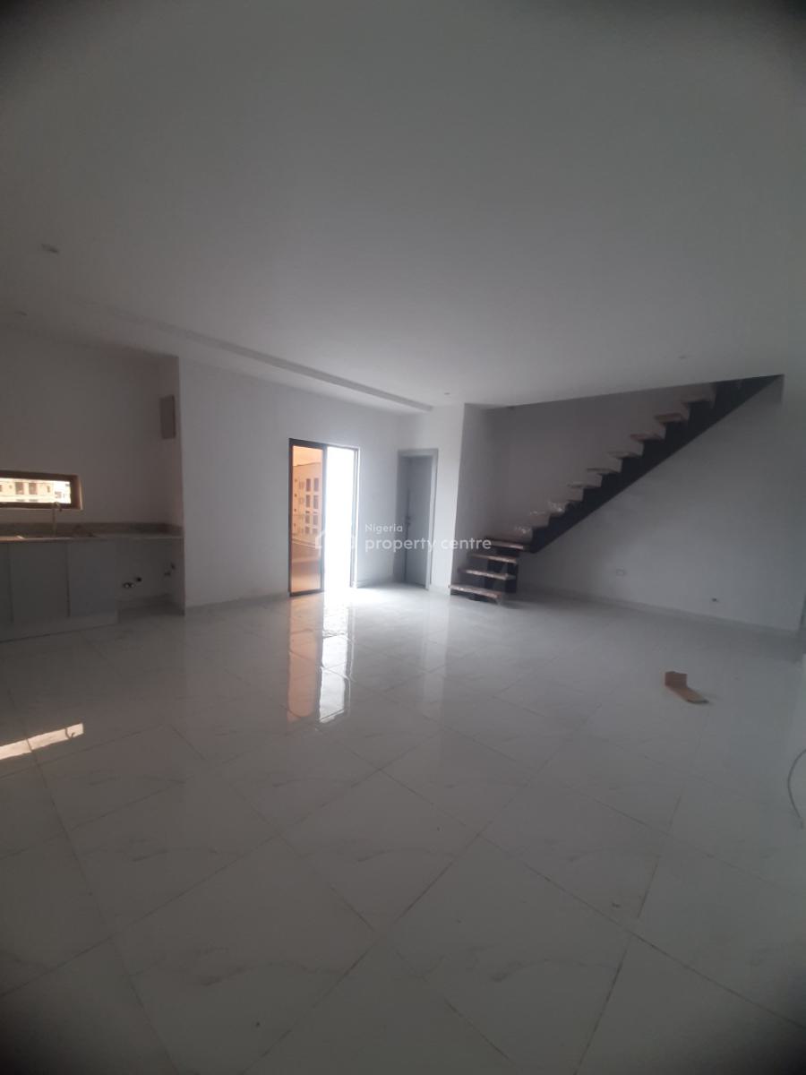 Newly Built and Serviced with 24/7 Power Supply 2 Bedroom En-suite Mai, Lekki Phase 1, Lekki, Lagos, House for Rent