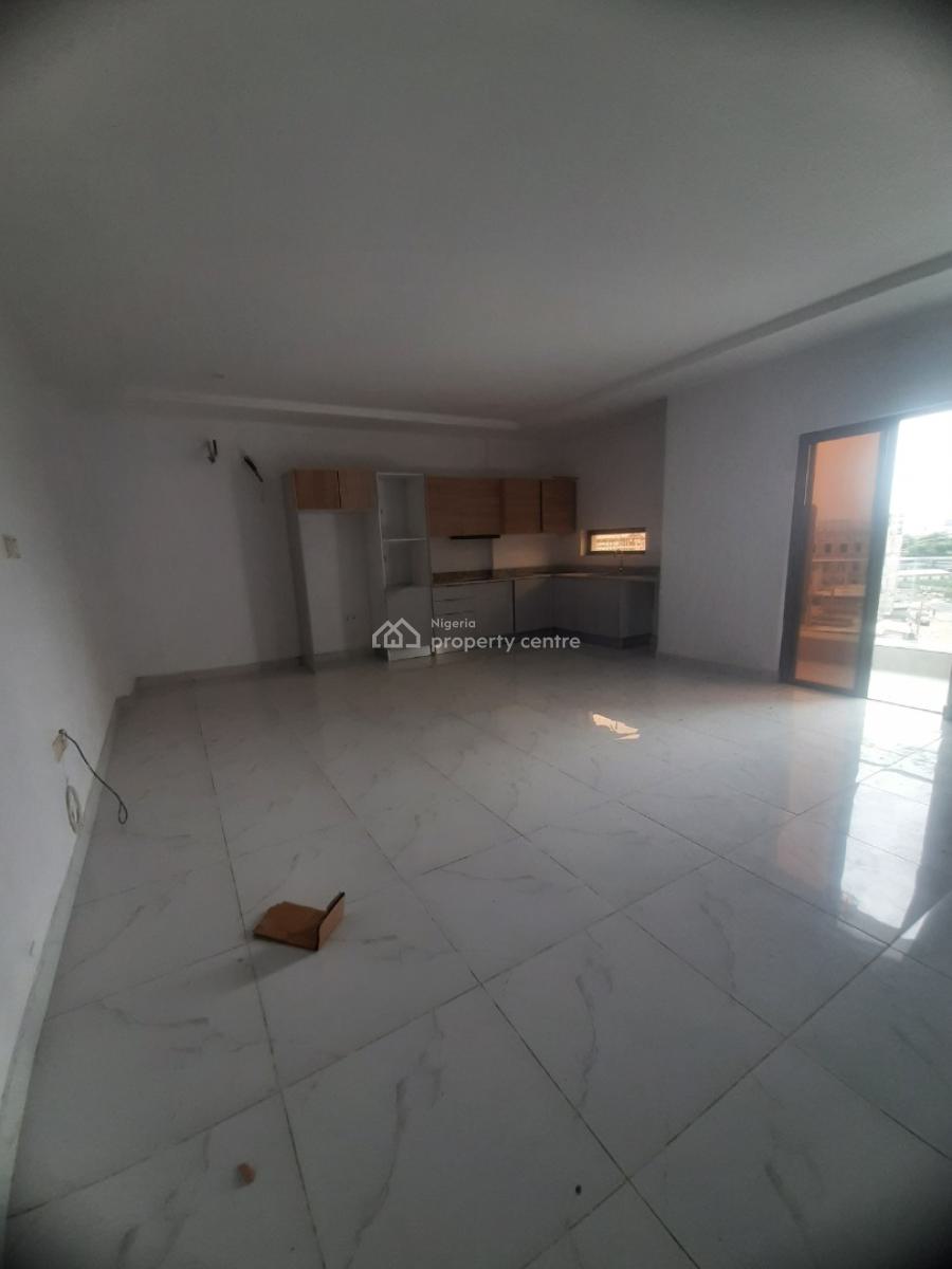 Newly Built and Serviced with 24/7 Power Supply 2 Bedroom En-suite Mai, Lekki Phase 1, Lekki, Lagos, House for Rent