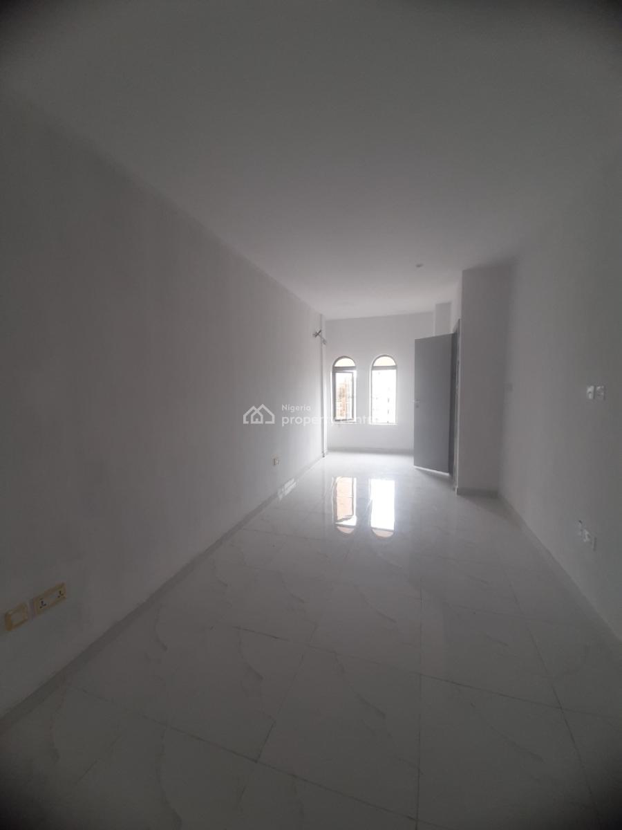 Newly Built and Serviced with 24/7 Power Supply 2 Bedroom En-suite Mai, Lekki Phase 1, Lekki, Lagos, House for Rent