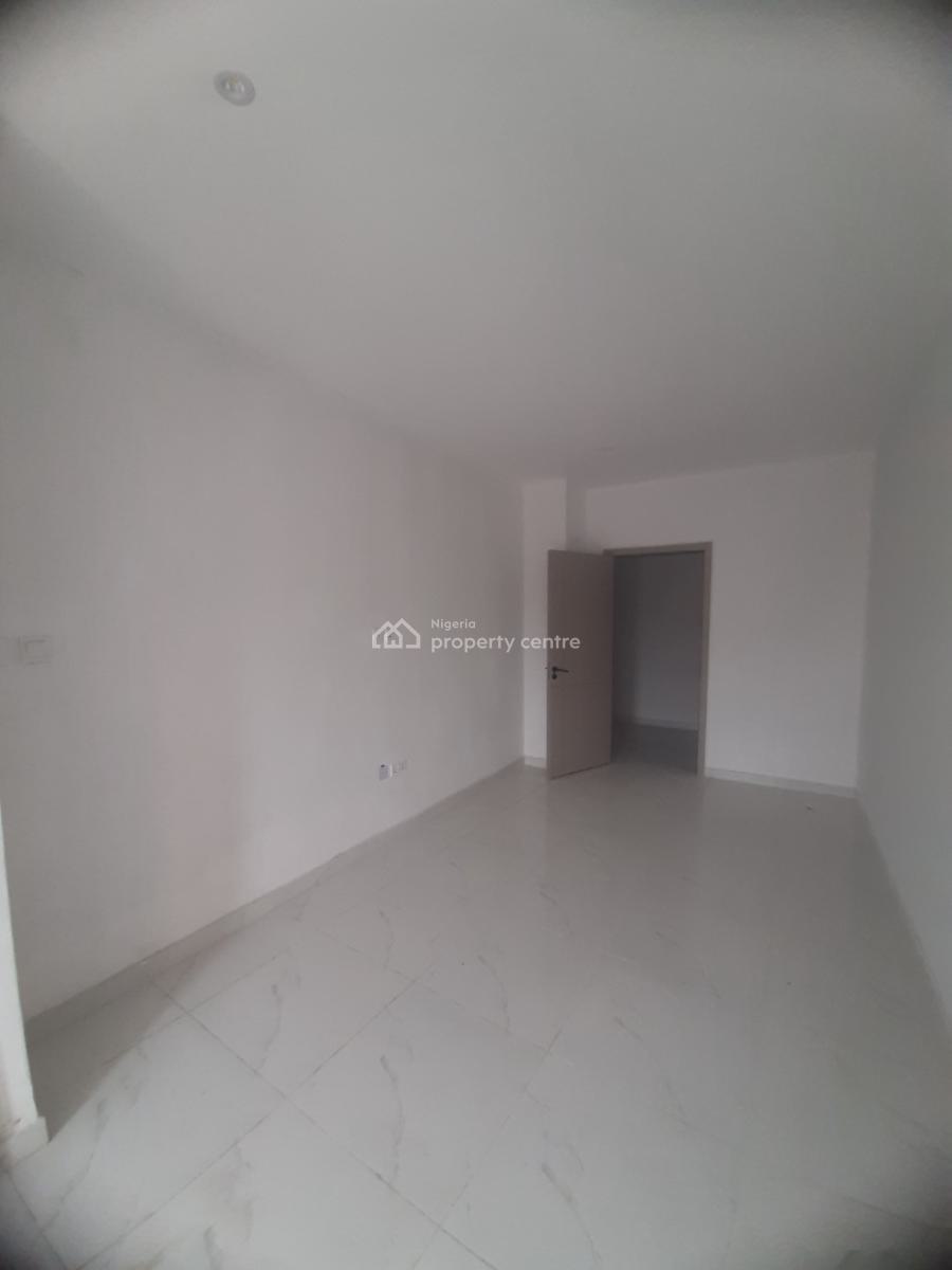 Newly Built and Serviced with 24/7 Power Supply 2 Bedroom En-suite Mai, Lekki Phase 1, Lekki, Lagos, House for Rent