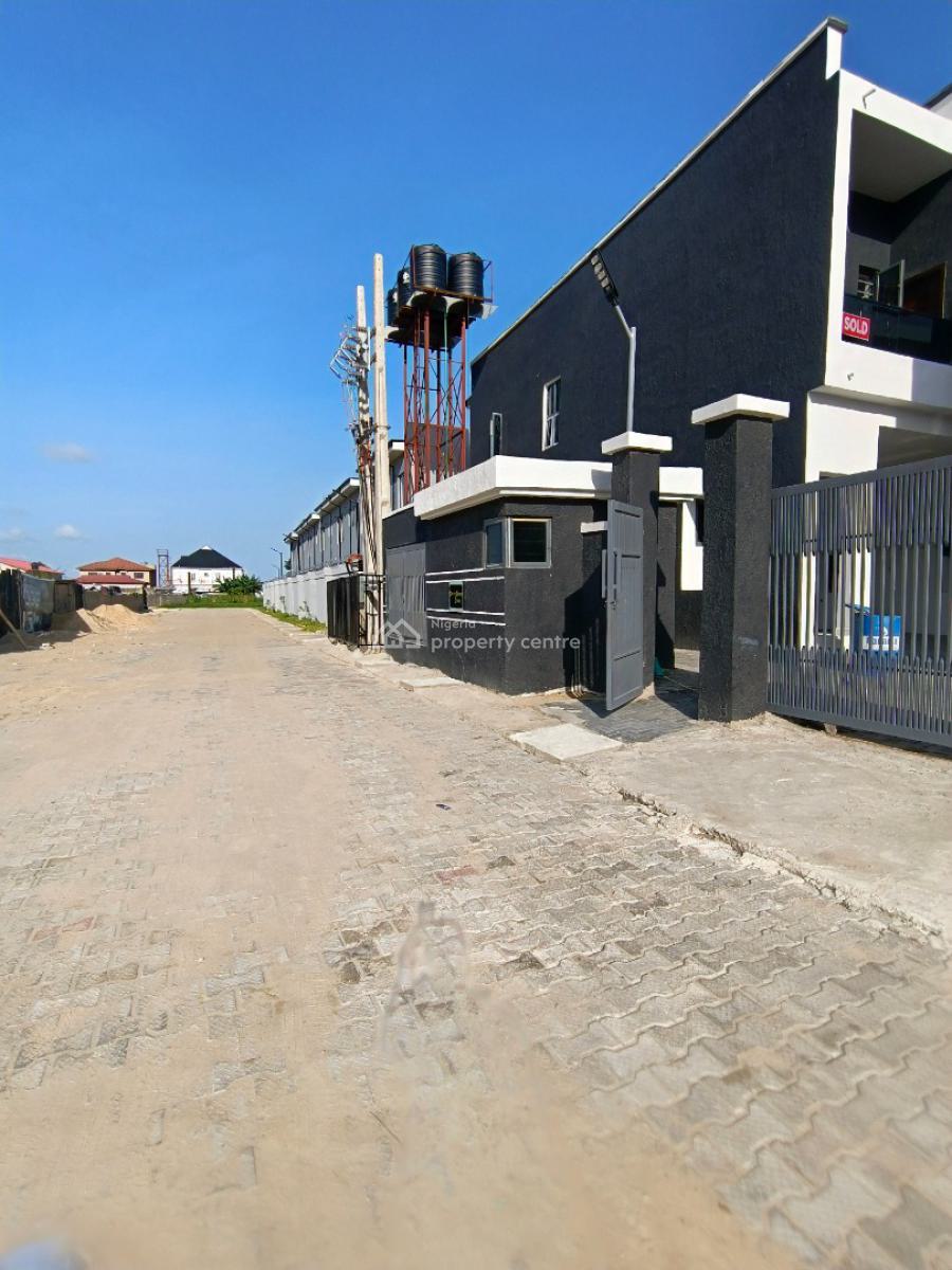 4 Bedroom Duplex with Excellent Finishing, Off The Lagos Calabar Coastal Road, Igbo Efon, Lekki, Lagos, Terraced Duplex for Rent