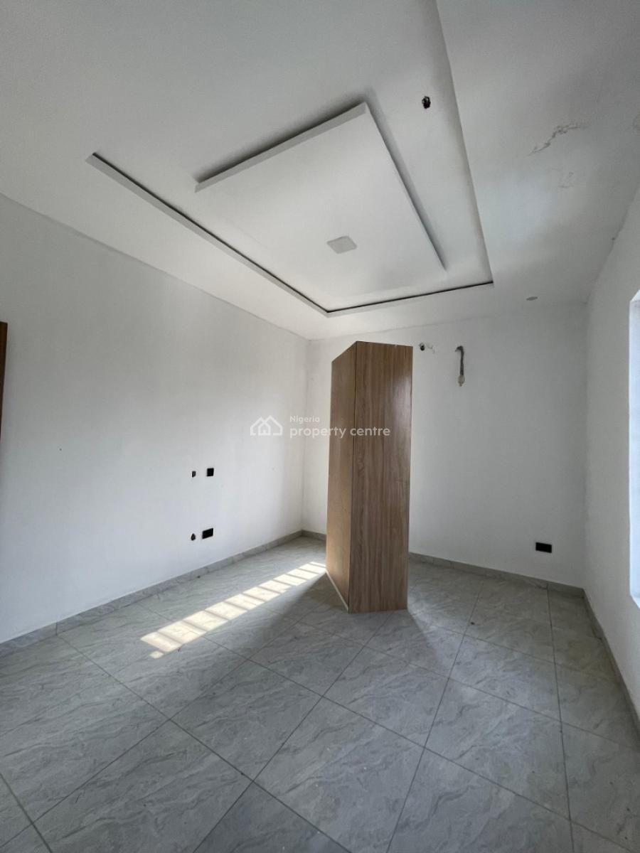 a Massive 3 Bedroom Flat, By Dkk Canaan Estate Opposite Skymall Ajah, Lekki Phase 2, Lekki, Lagos, Flat / Apartment for Rent