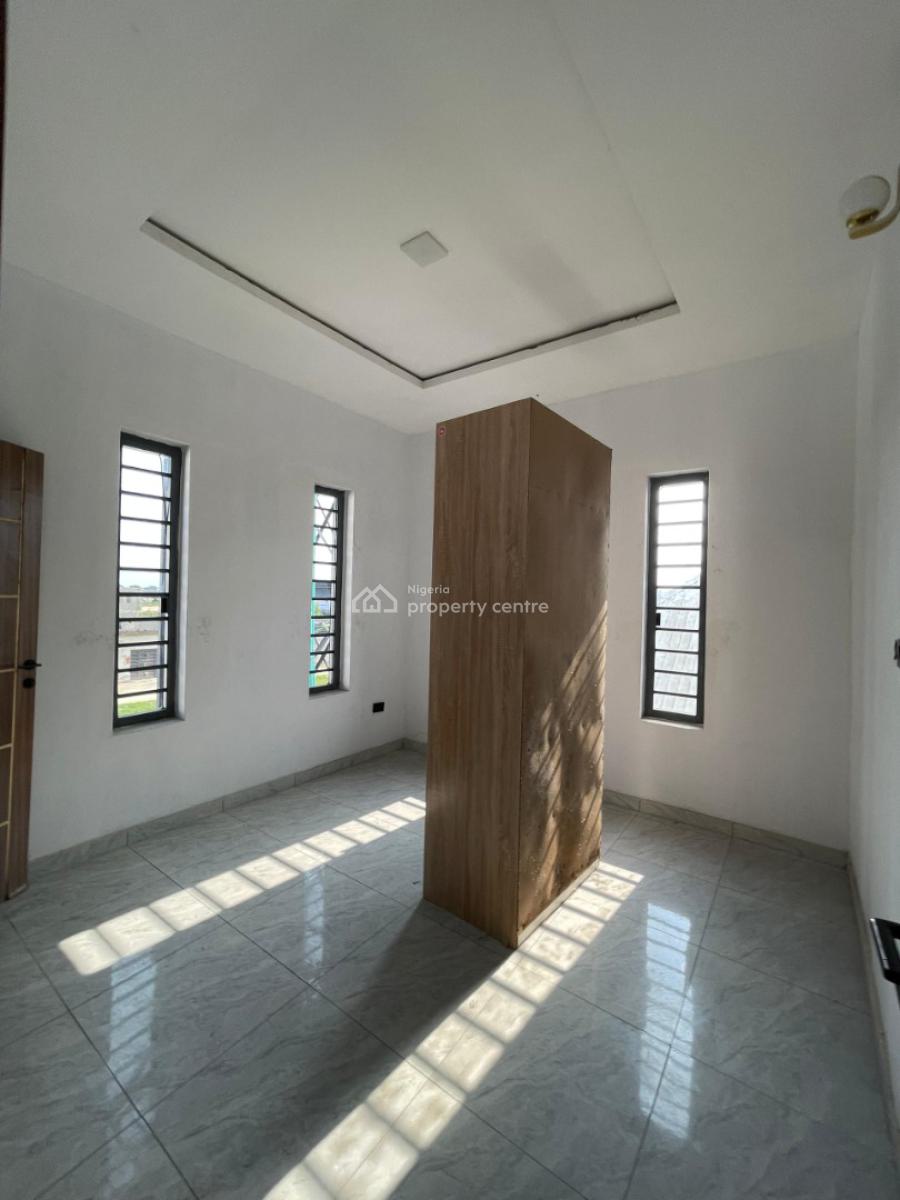 a Massive 3 Bedroom Flat, By Dkk Canaan Estate Opposite Skymall Ajah, Lekki Phase 2, Lekki, Lagos, Flat / Apartment for Rent