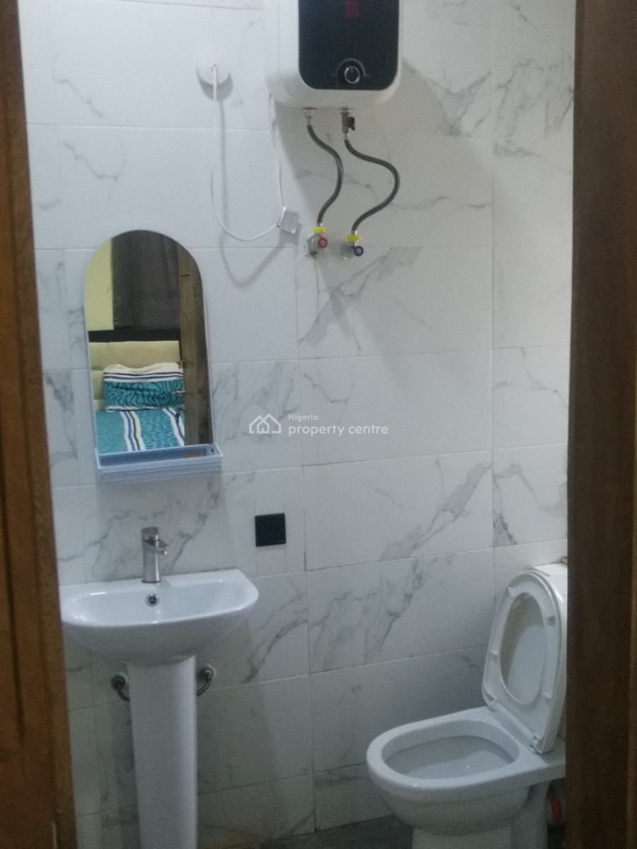 2 Bedroom Sophisticated Flat, Felicia Street, Omole Phase 2, Ikeja, Lagos, Flat / Apartment Short Let