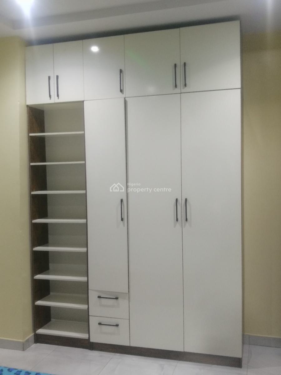 2 Bedroom Sophisticated Flat, Felicia Street, Omole Phase 2, Ikeja, Lagos, Flat / Apartment Short Let