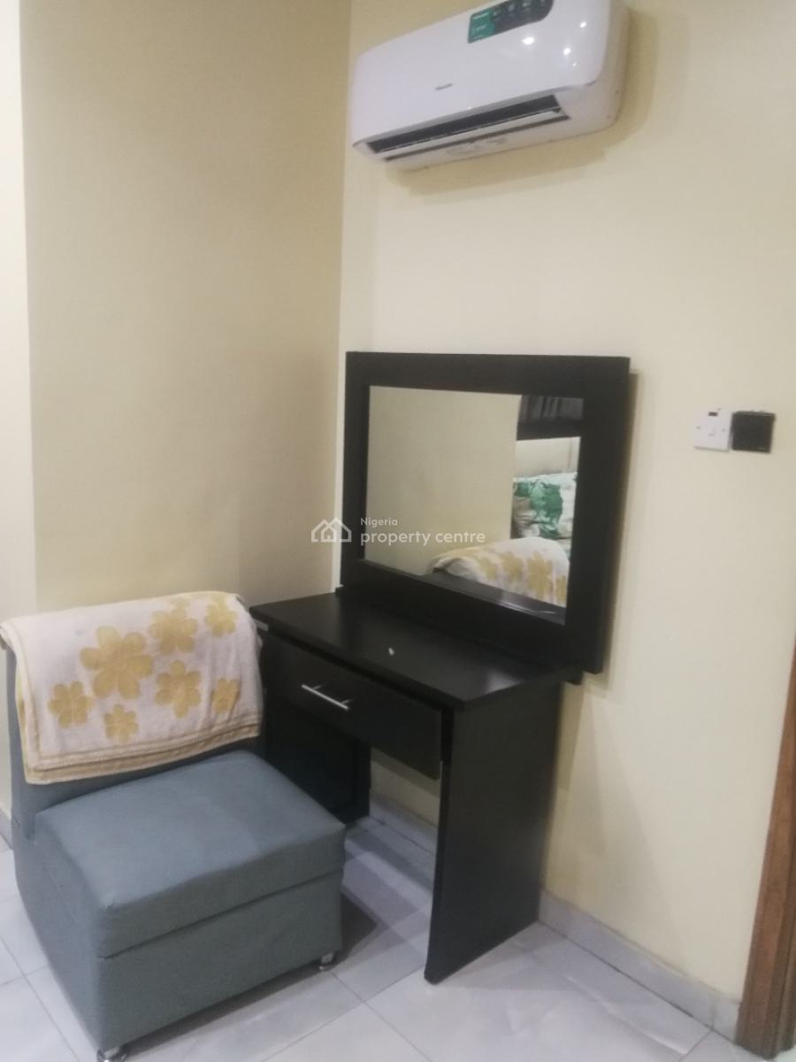 2 Bedroom Sophisticated Flat, Felicia Street, Omole Phase 2, Ikeja, Lagos, Flat / Apartment Short Let