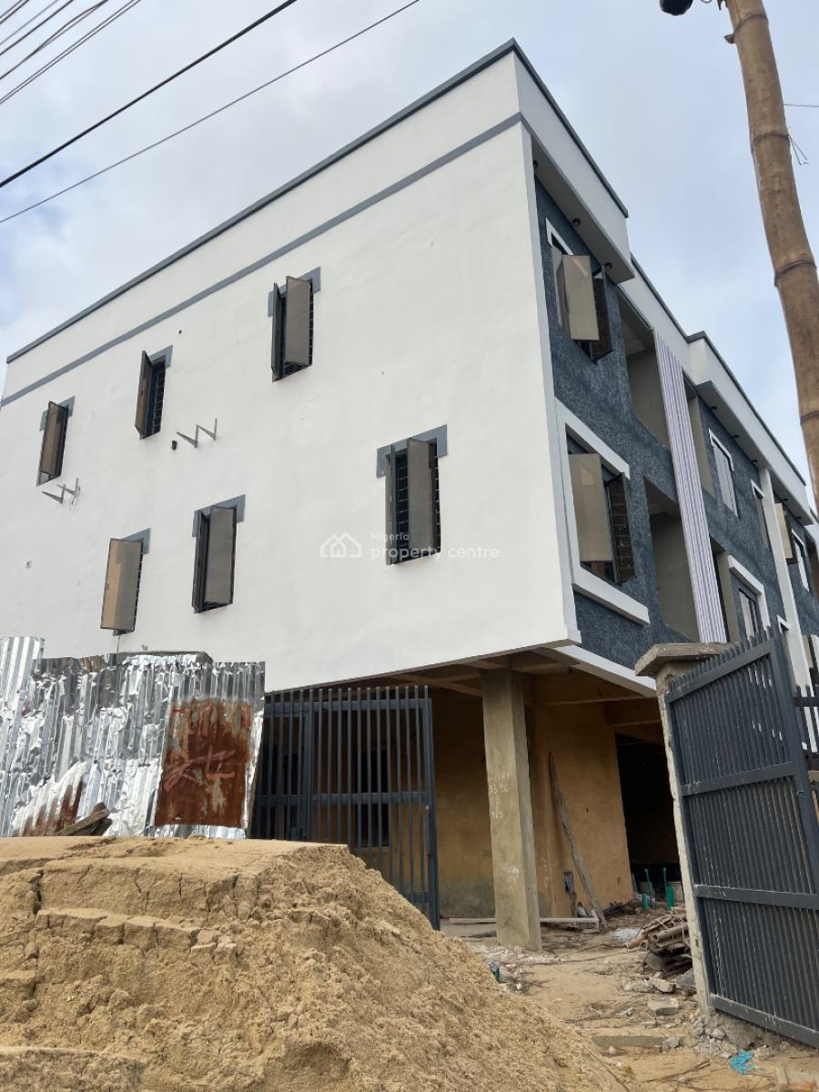 Newly Built 4 Bedroom Terrace Duplex with Private Compound, Lekki Phase 1, Lekki, Lagos, Terraced Duplex for Sale