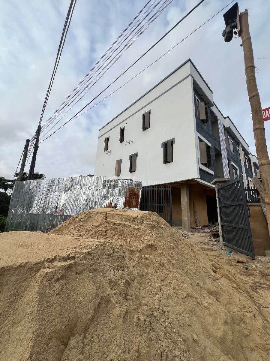 Newly Built 4 Bedroom Terrace Duplex with Private Compound, Lekki Phase 1, Lekki, Lagos, Terraced Duplex for Sale