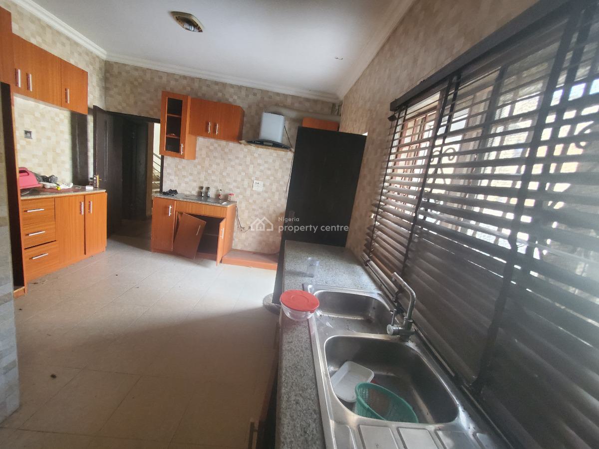 Spacious 4 Bedrooms Duplex, Opposite Emerald Estate, Ilaje, Ajah, Lagos, Semi-detached Duplex for Rent