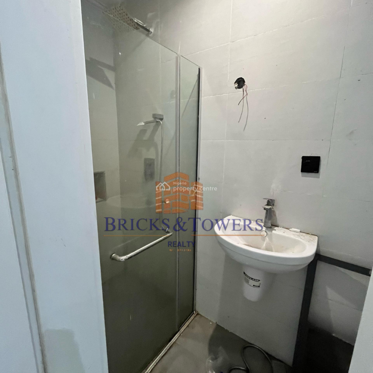 3 Bedrooms Apartment, Osapa, Lekki, Lagos, Flat / Apartment for Sale