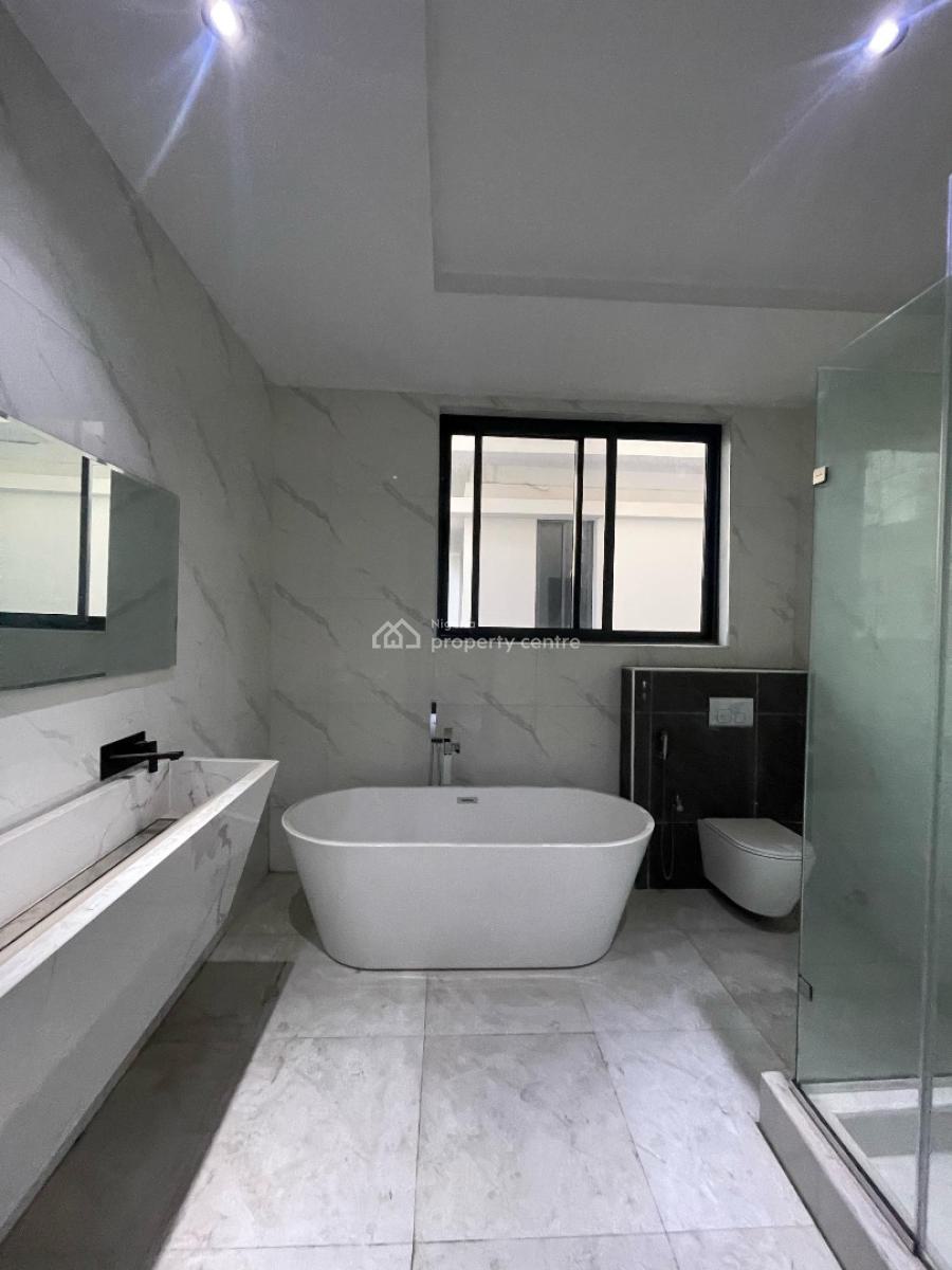 4 Bedrooms Terrace, Well Spacious with Bq, Ikoyi, Lagos, Terraced Duplex for Rent