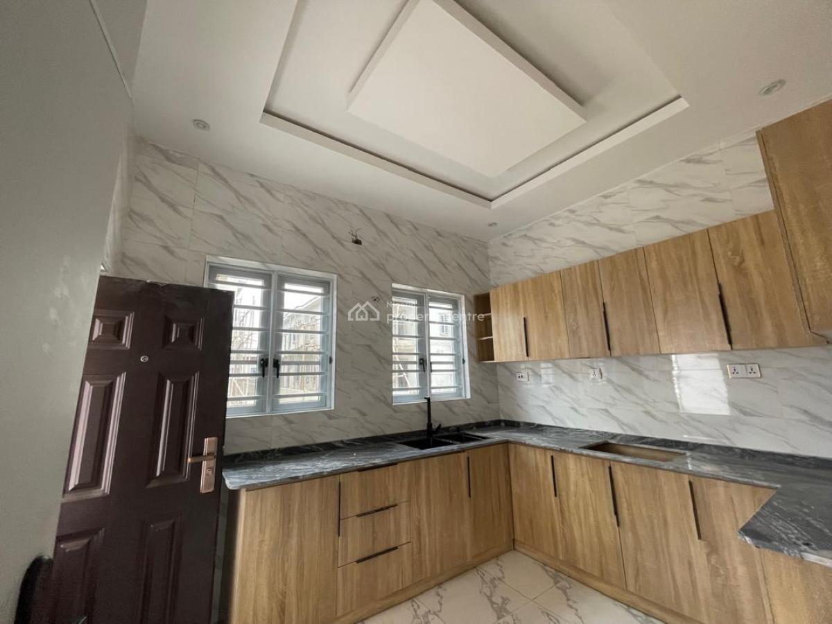 3 Bedroom Bungalow in an Estate with Golf and Resort, 3mins of The Lagos-ibadan Expressway, Mowe Town, Ogun, Detached Duplex for Sale