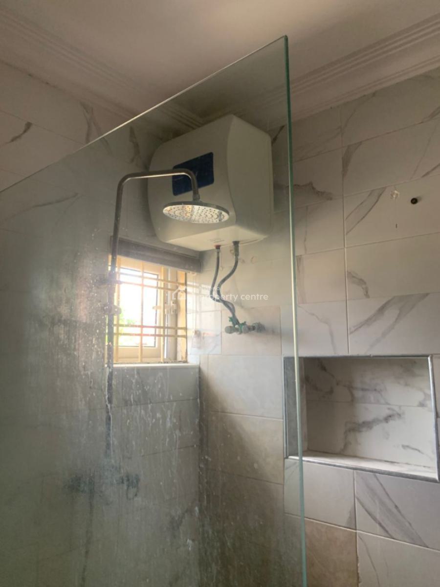 Serviced 3 Bedrooms Terraced Duplex with Bq, Lekki Phase 1, Lekki, Lagos, Terraced Duplex for Rent