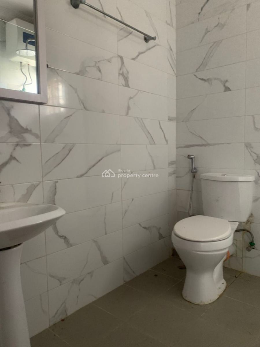 Serviced 3 Bedrooms Terraced Duplex with Bq, Lekki Phase 1, Lekki, Lagos, Terraced Duplex for Rent