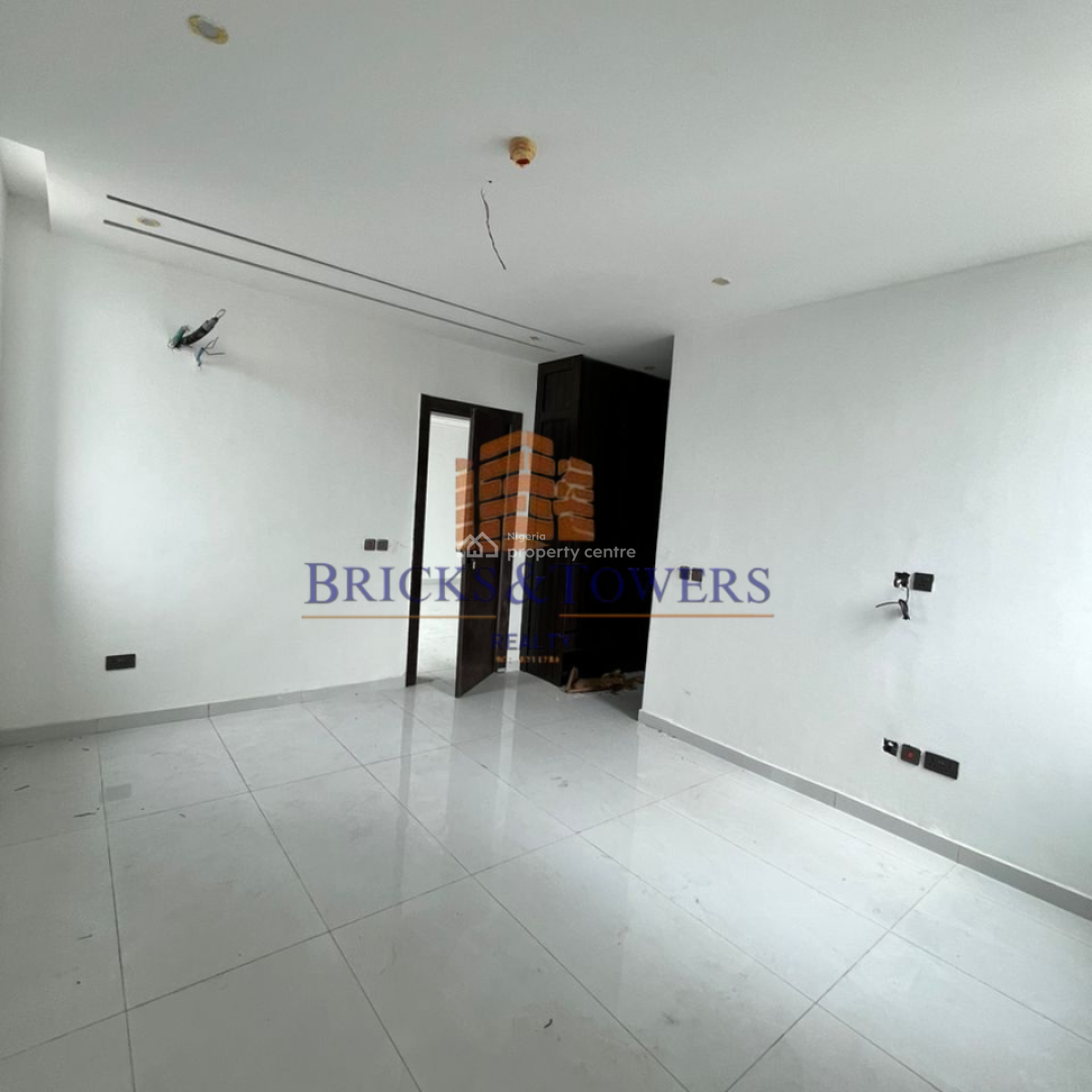 2 Bedroom Apartment, Lekki Phase 1, Lekki, Lagos, Flat / Apartment for Sale