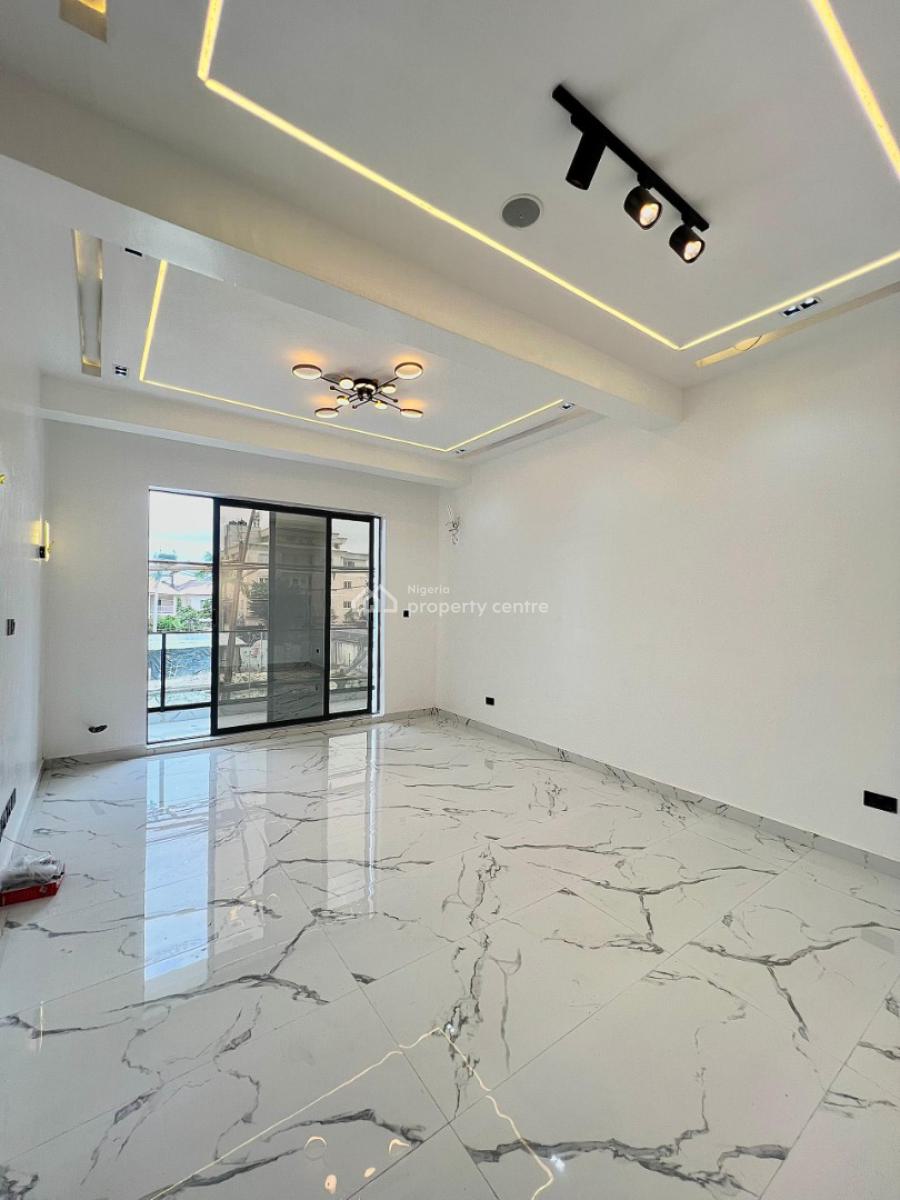 Luxury 2 Bedroom Apartment with Swimming Pool and Elevator., Lekki Phase 1, Lekki, Lagos, Flat / Apartment for Sale