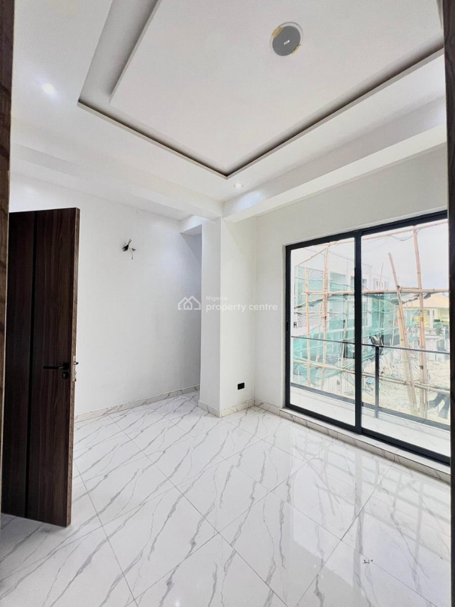 Luxury 2 Bedroom Apartment with Swimming Pool and Elevator., Lekki Phase 1, Lekki, Lagos, Flat / Apartment for Sale