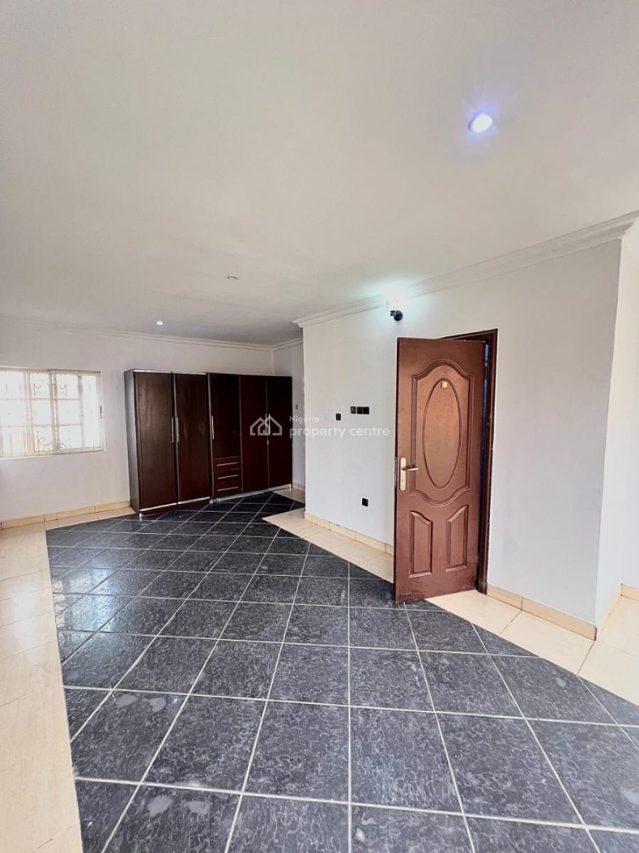 4 Bedrooms Terrace with Bq in a Secured Estate, Lekki Phase 1, Lekki, Lagos, Terraced Duplex for Rent