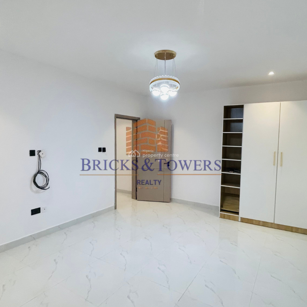 2 Bedroom Maisonette, Lekki Phase 1, Lekki, Lagos, Flat / Apartment for Sale
