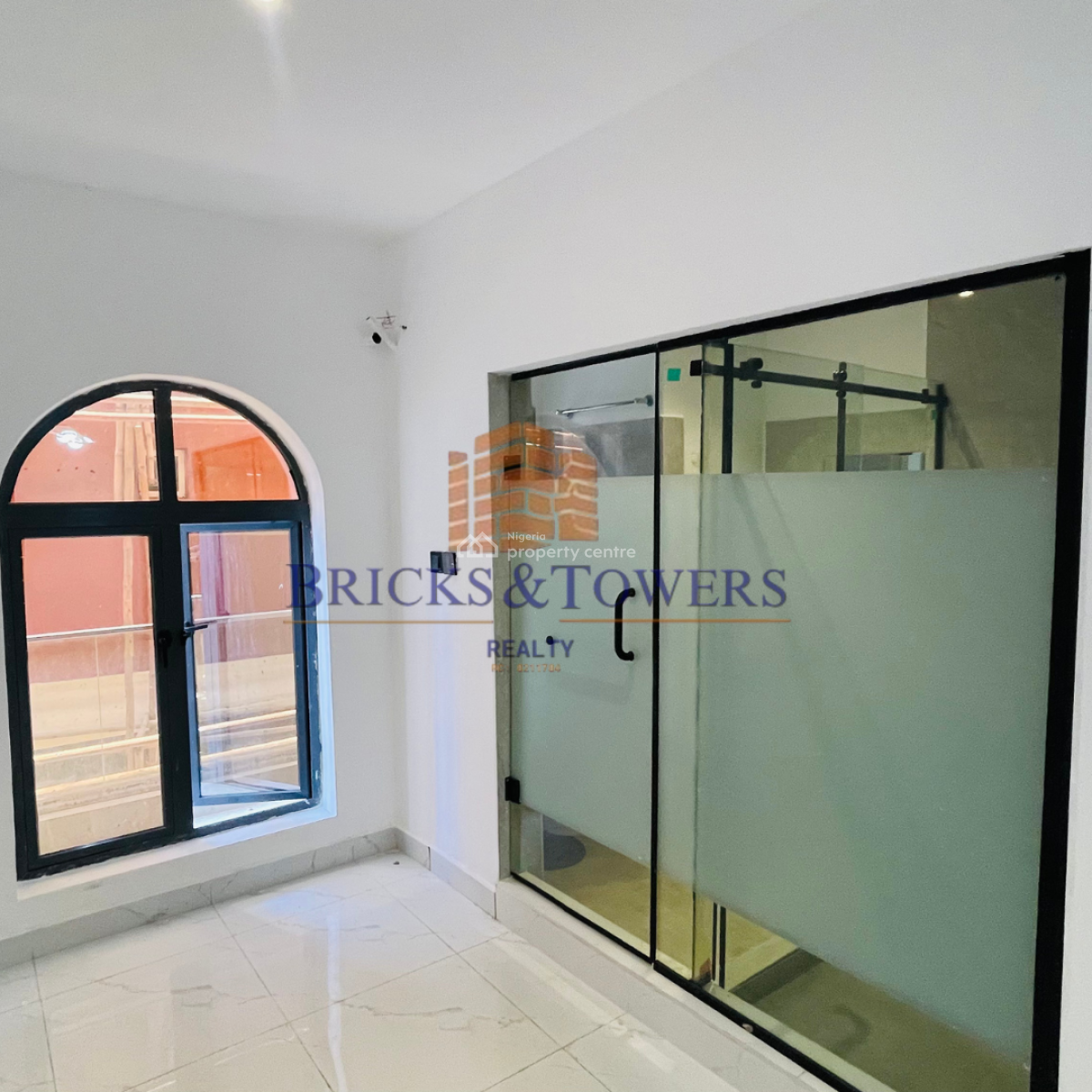 2 Bedroom Maisonette, Lekki Phase 1, Lekki, Lagos, Flat / Apartment for Sale