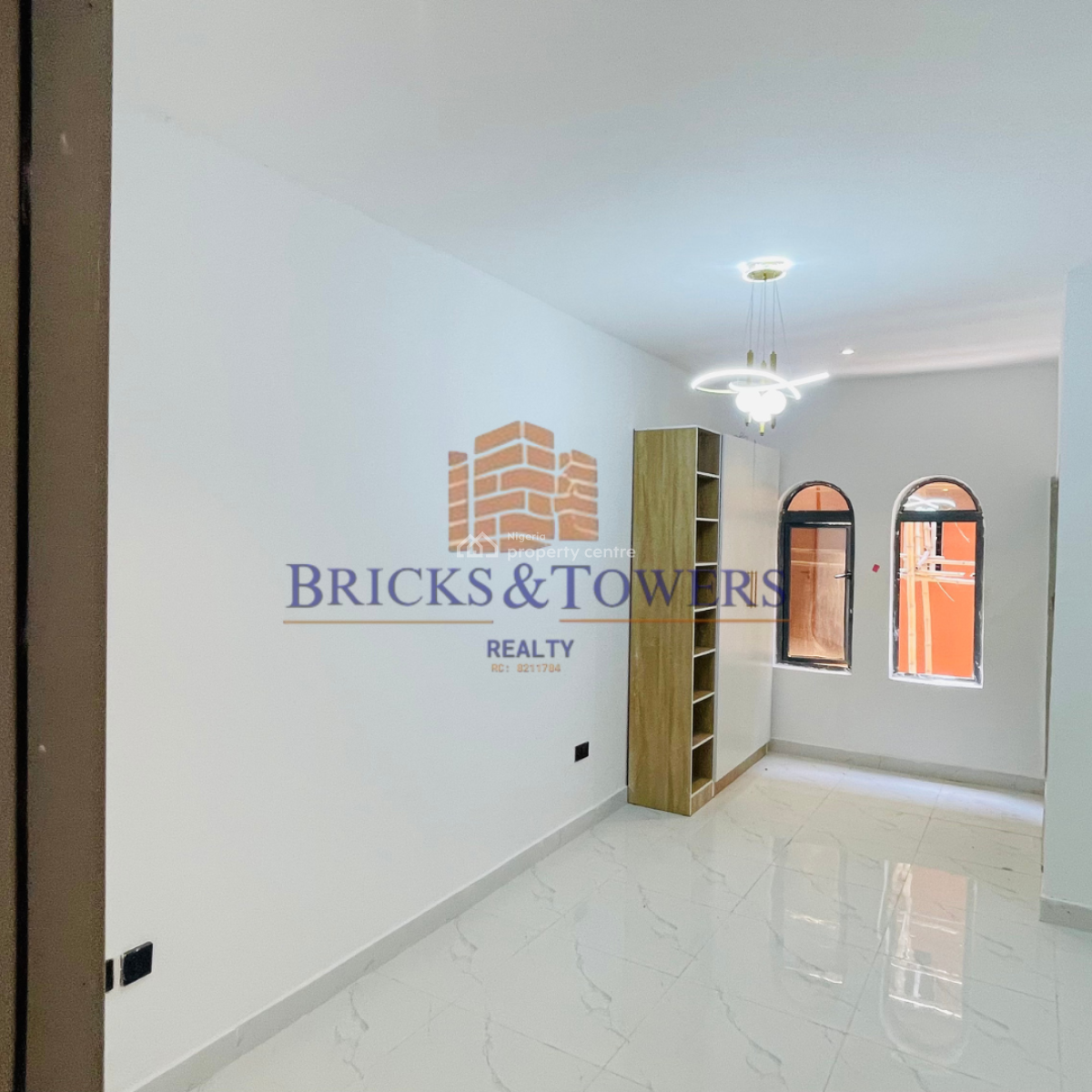 2 Bedroom Maisonette, Lekki Phase 1, Lekki, Lagos, Flat / Apartment for Sale