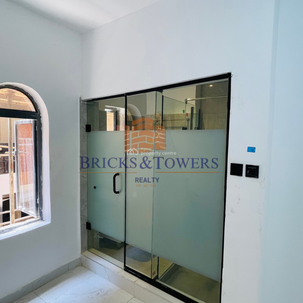 2 Bedroom Maisonette, Lekki Phase 1, Lekki, Lagos, Flat / Apartment for Sale