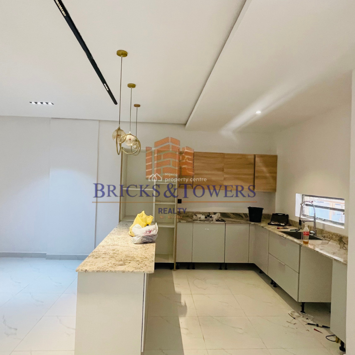 2 Bedroom Maisonette, Lekki Phase 1, Lekki, Lagos, Flat / Apartment for Sale