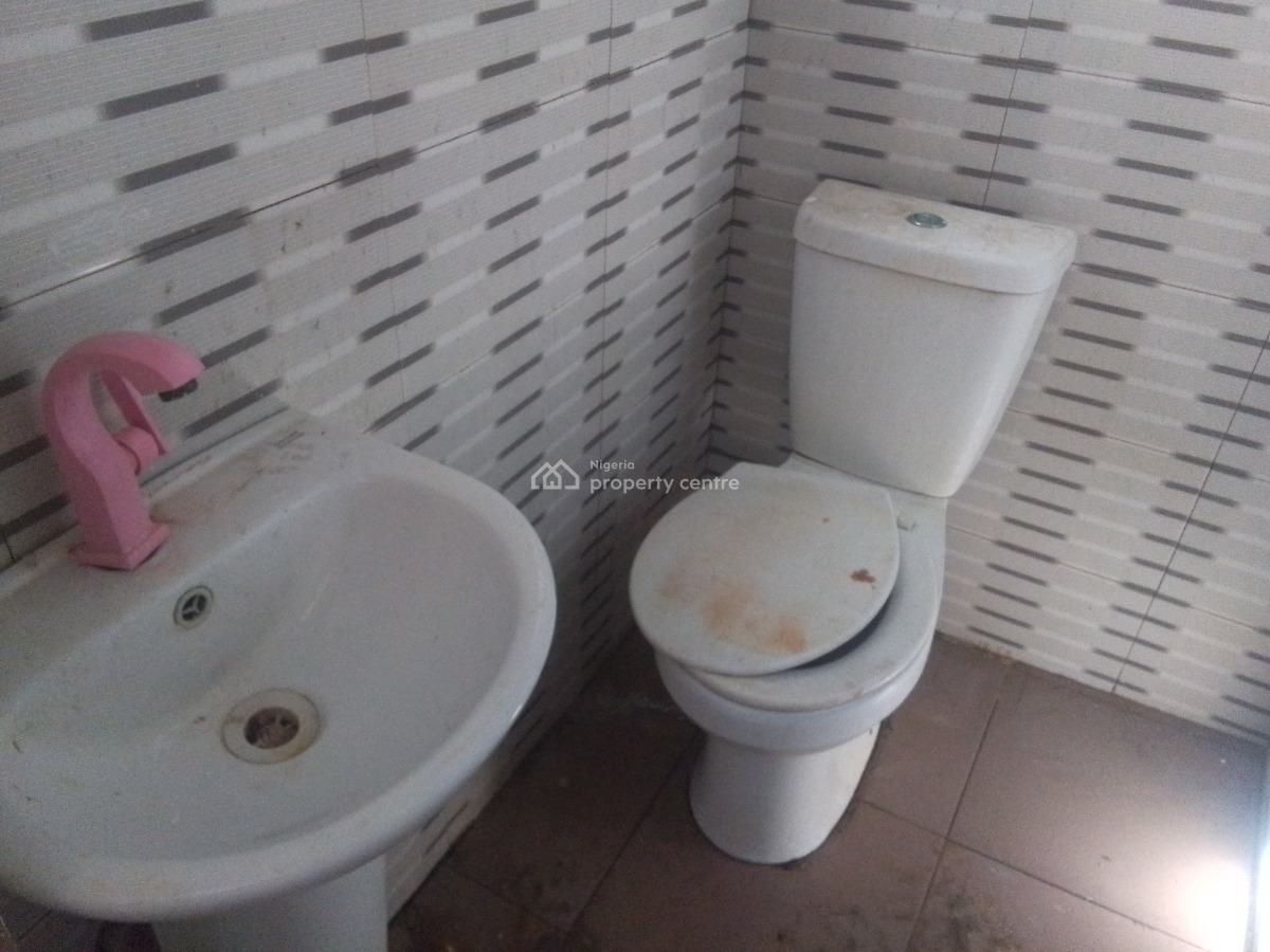 Luxury 2 Bedroom Flat with Excellent Features, Olokonla Rd, Ogombo, Ajah, Lagos, Flat / Apartment for Rent