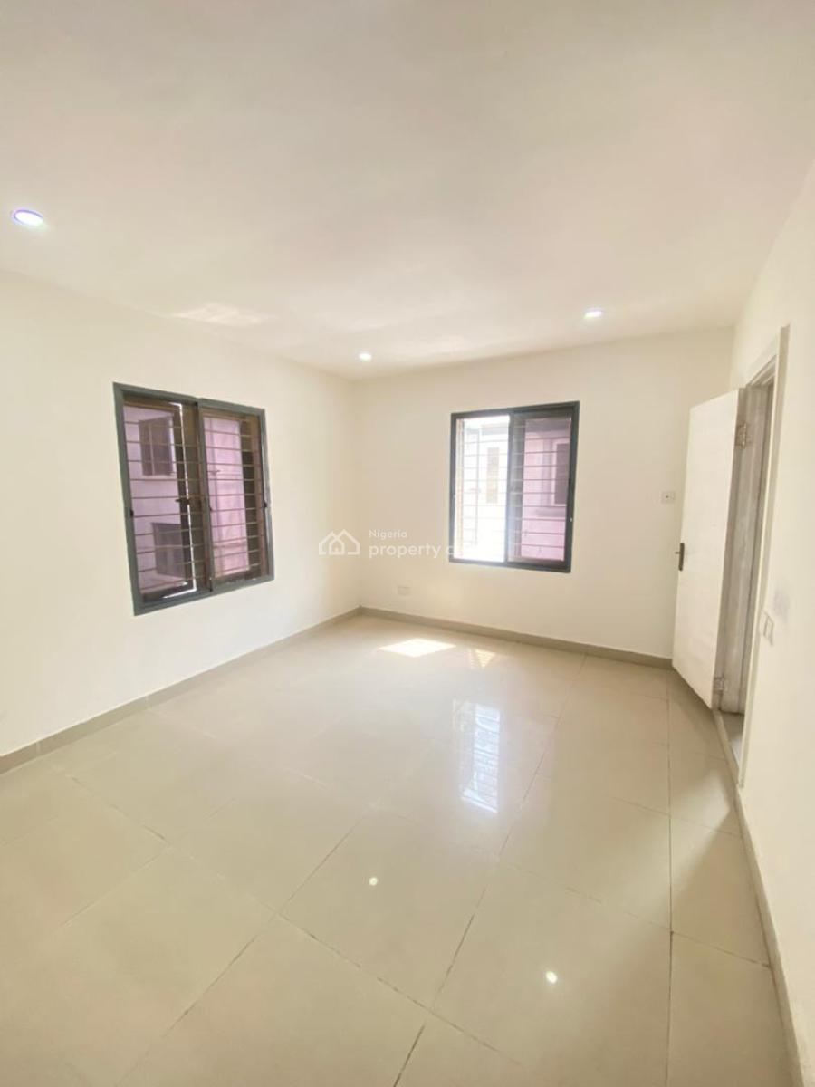 2 Bedrooms Apartment, Lekki Phase 1, Lekki, Lagos, Flat / Apartment for Rent