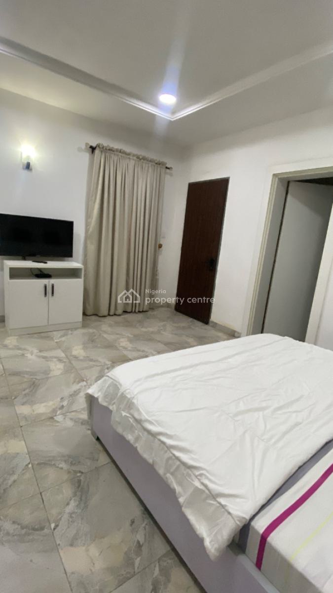 Fully Furnished 2 Bedrooms Apartment, Gilmore, Jahi, Abuja, Flat / Apartment for Rent