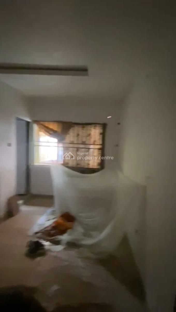 Standard & Spacious 3-bedroom Flat, Akoka, Yaba, Lagos, Flat / Apartment for Rent