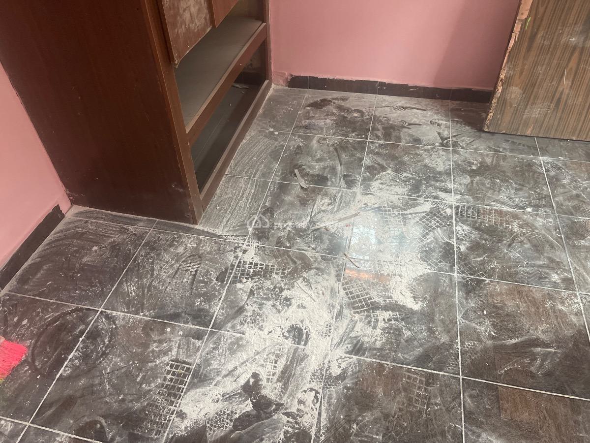 Upstairs Two Bedrooms Flat, Sagwari Layout, Off F01 Layout, Kubwa, Abuja, Flat / Apartment for Rent
