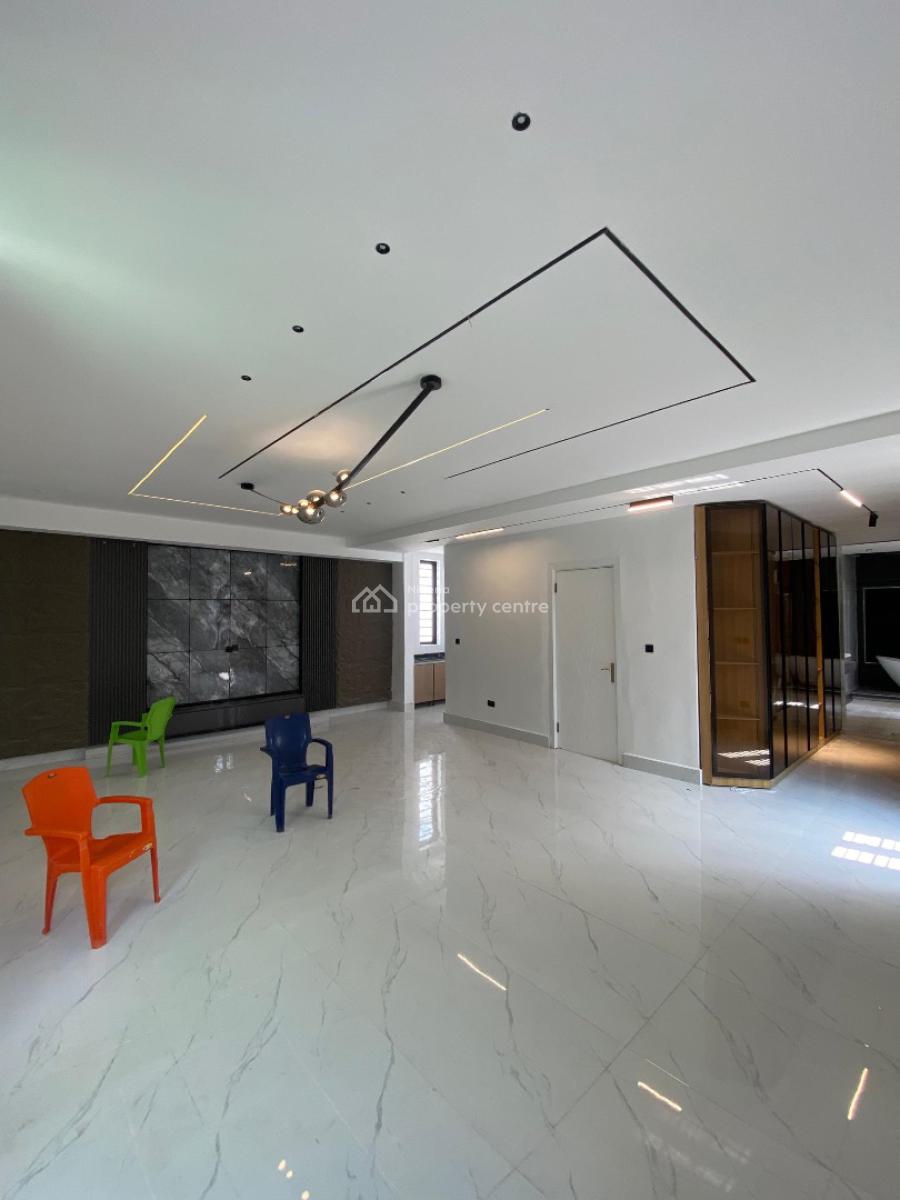 5 Bedroom Well Fitted Duplex with Bq, Lekki Phase 1, Lekki, Lagos, Terraced Duplex for Sale