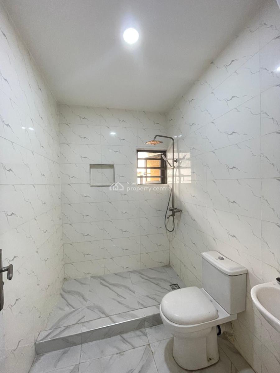 Spaciously Built 4 Bedroom Terrace Duplex, Bode Thomas, Surulere, Lagos, Terraced Duplex for Sale