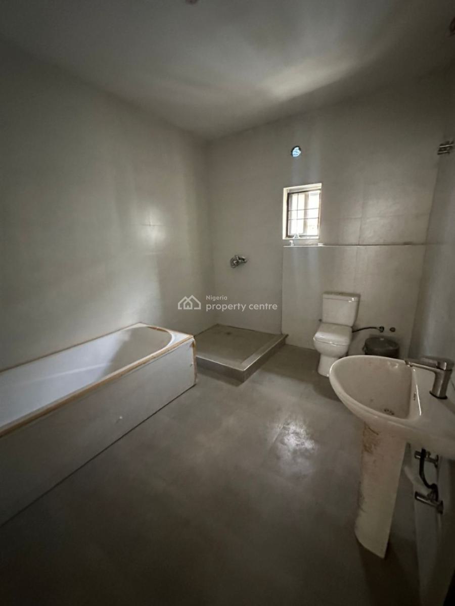 Massive and Elegant 4-bedroom Terraced Duplex + 1 Room Bq, Kukwaba, Abuja, Terraced Duplex for Sale