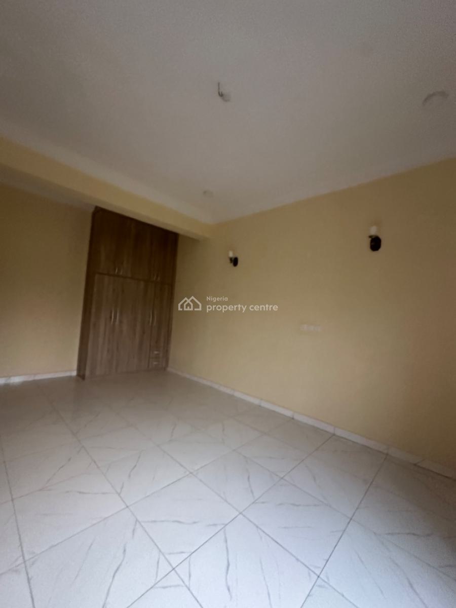 Luxury Spacious 5 Bedroom Duplex with Bq, Ebeano Close, Gaduwa, Abuja, Terraced Duplex for Sale
