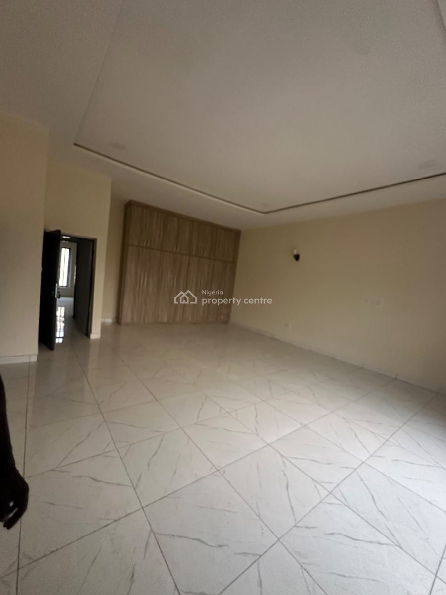 Luxury Spacious 5 Bedroom Duplex with Bq, Ebeano Close, Gaduwa, Abuja, Terraced Duplex for Sale